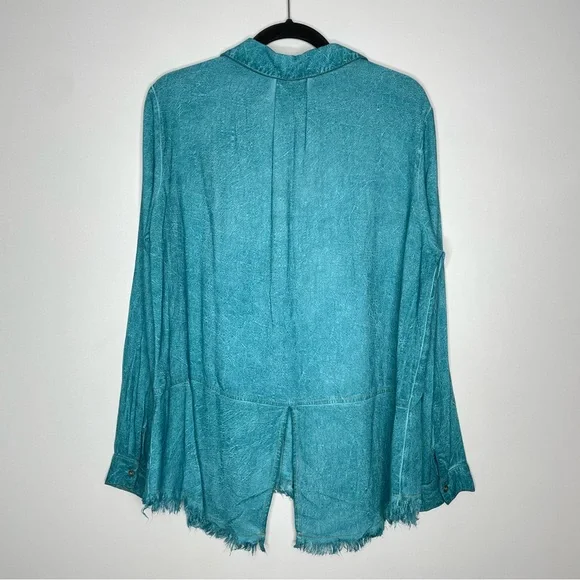 Umgee Button Down Linen Boyfriend Shirt Frayed Hem Mineral Wash Teal Blue Size M - Picture 5 of 5